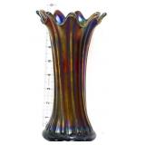 Vntg amethyst carnival 8in fine ribbed vase
