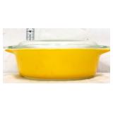 Vntg Pyrex yellow #471 dish with lid
