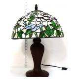 Leaded glass shade table lamp