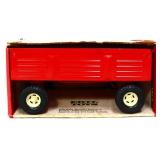 Die cast 1/16 IH Blueprint Barge Wagon in box