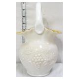 Kanawha milk glass yellow case basket