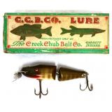 Vintage lure box with a lure
