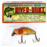 Vintage lure box with a lure