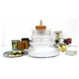 Mixed estate lot, inc Batman cake pan
