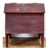 Primitve lift top box with boot jack ends