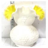 Kanawha 7in yellow/white cased vase
