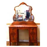 1920s vanity with mirror see pics