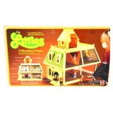 Vntg The Littles house play set box w/ contents