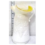 Kanawha 6in white/yellow cased pitcher