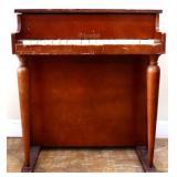 Vntg child size Schoenhut piano see pics