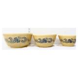 3 piece vntg Pyrex homestead mixing bowl set