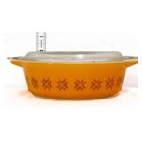 Vntg Pyrex town & country #471 dish w/ lid see pic