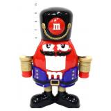 M&M