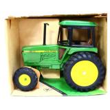 Die cast John Deere 2550 Utility Tractor in box