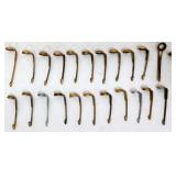 Lot of vintage fountain pen clips