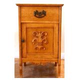Vintage oak 1 door 1 drawer nightstand