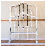 Vntg painted white iron twin size bed, metal rails