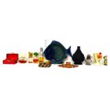 Mixed estate lot, inc blue fish dish