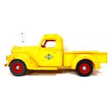 Vntg yellow plastic International pickup truck