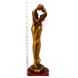 Gold tone 20in figural couple embracing statue
