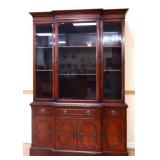 Vintage mahogany 1 piece china cabinet