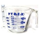 Pyrex 1 cup glass measurer