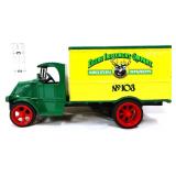 Die cast 1926 Deere Implement Company truck bank