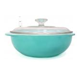 Vntg Pyrex robin egg blue #024 dish w/ lid