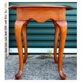 Oval top queen anne lamp table see pics