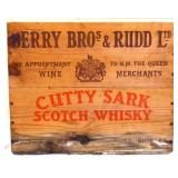 Vntg wood Cutty Sark Holiday Whisky box