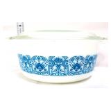 Vntg Pyrex #472 horizon blue dish w/ lid, lid chip