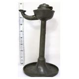 Vtg 9in metal whale oil lamp