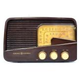 Vntg GE electric tabletop radio
