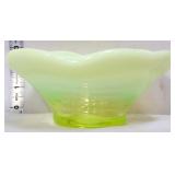 Gibson vaseline topaz bowl, glows
