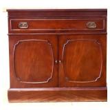 Vintage mahogany 1 drawer 2 door server see pics