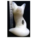 Fenton white oplescent 4.5in fox figure