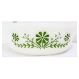 Vntg Glasbake 2qt green daisy & vine dish