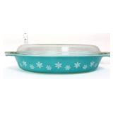 Vntg Pyrex snowflake 1.5qt dish w/ lid