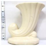 Vntg cream 6in cornucopia vase