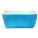 Vntg Pyrex #502 blue fridge dish w/ lid, lid chip