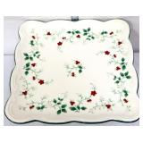 Winterberry square cake stand