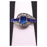 Oval cut blue/white sapphire ring, lab created