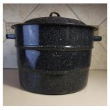 Black Specked Granite-Ware Canning Pot