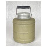 Vintage Green Canteen Vintage Green Canteen