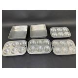 4 Aluminum Comet Muffin Tins & 2 Square Cake Pan