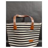 Kangting Black/White Striped Teacher
