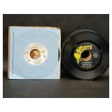 34 Classic Pop Music 45's