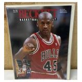 1995 Beckett Basketball w/ Jordan Cover Issue #58