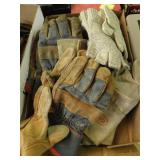 GLOVES GLOVES