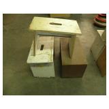 3 WOOD STOOLS 3 WOOD STOOLS